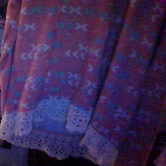 long sleeve shirt - Picture 3 of 3